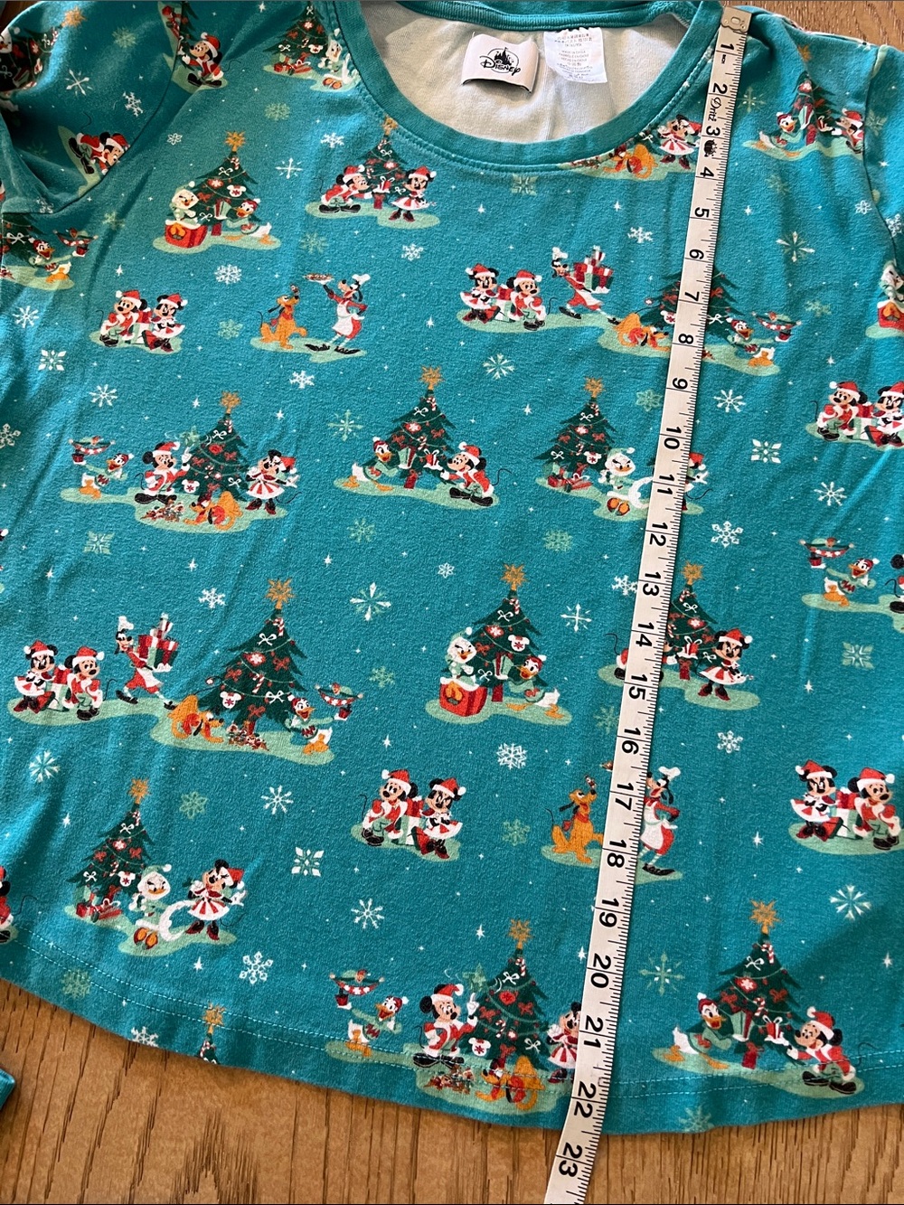 Women’s Disney Christmas Pajama Set Featuring Mickey Mouse and Friends! - Picture 5 of 6